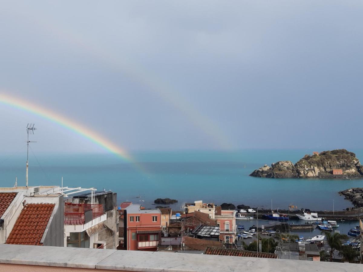 Casa Vacanze Rosa Aci Trezza Eksteriør billede