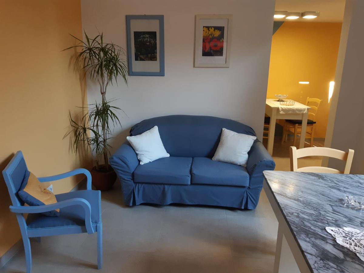 Casa Vacanze Rosa Aci Trezza Eksteriør billede
