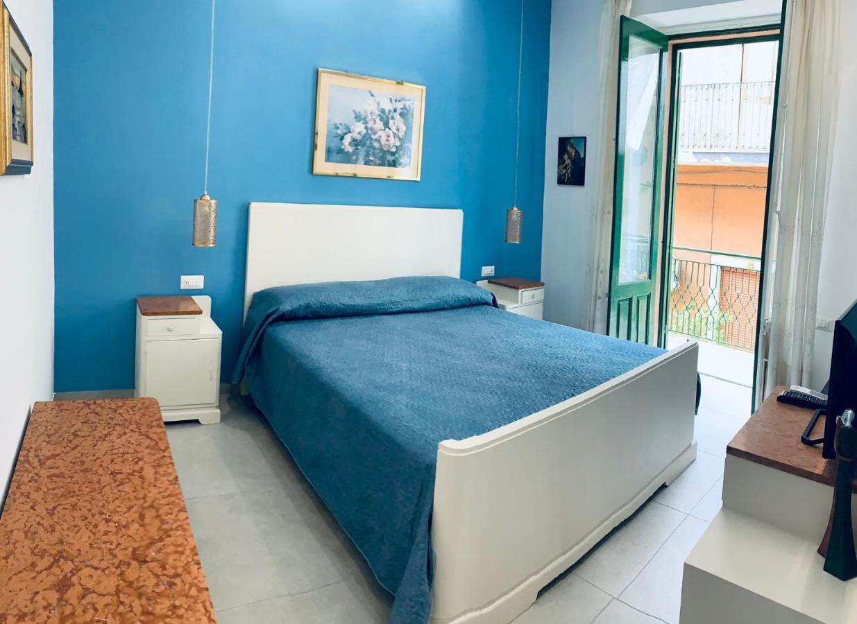 Casa Vacanze Rosa Aci Trezza Eksteriør billede