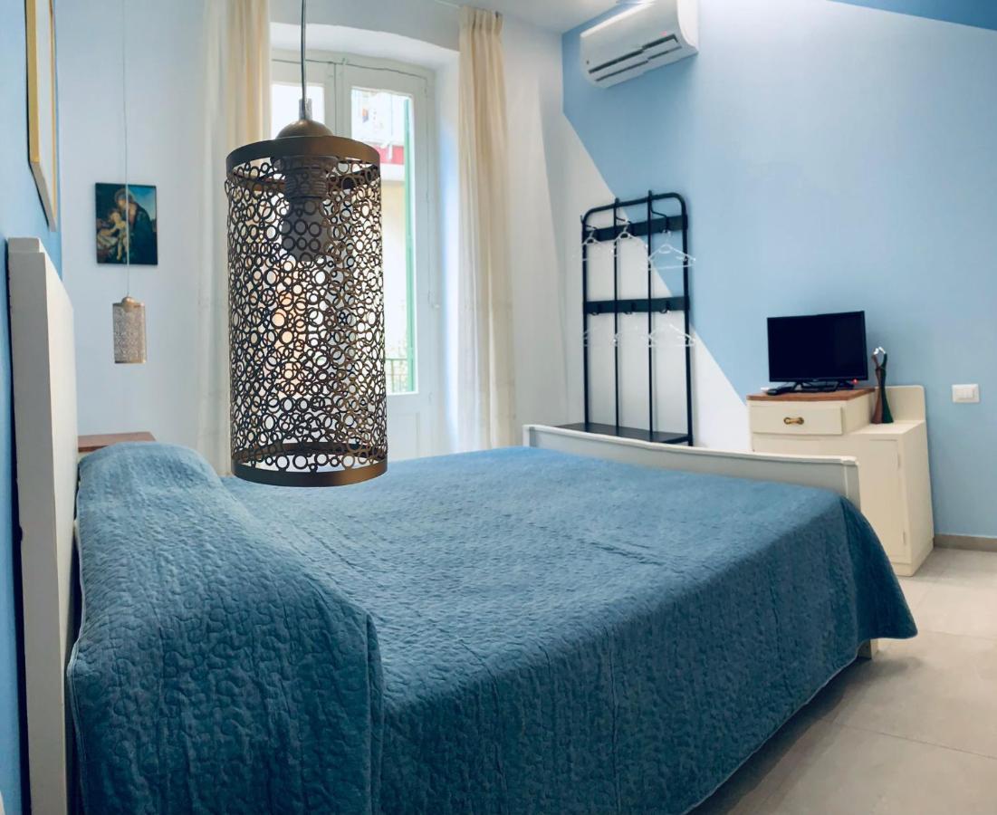 Casa Vacanze Rosa Aci Trezza Eksteriør billede